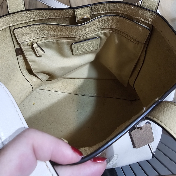 Coach purse - Picture 5 of 5